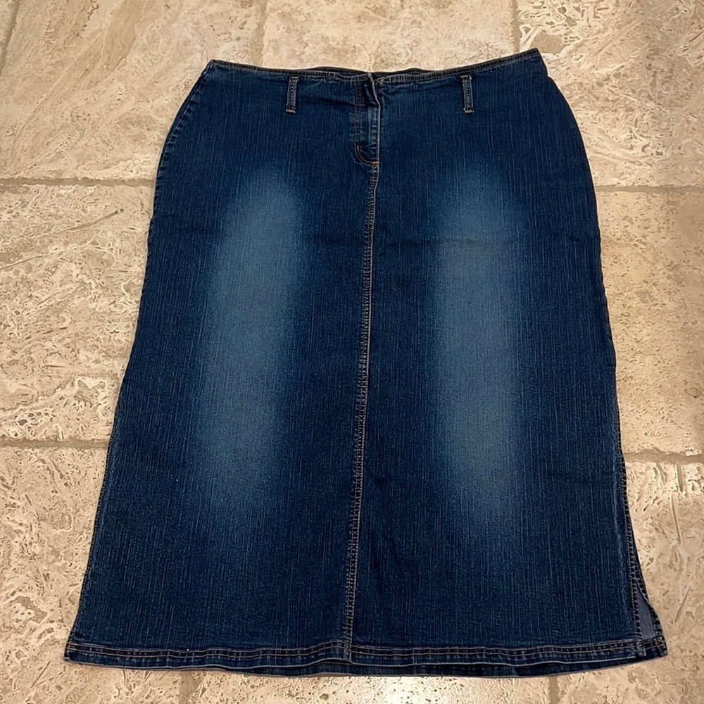 Baccini ladies long denim skirt